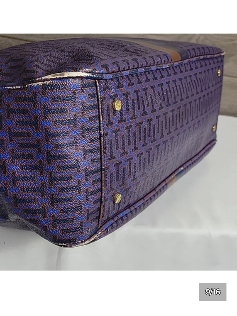 Tory Burch Navy Zip-Around Leather Wallet